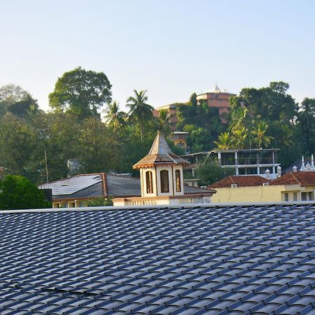 Meili Lanka City Hotel Kandy Exterior foto